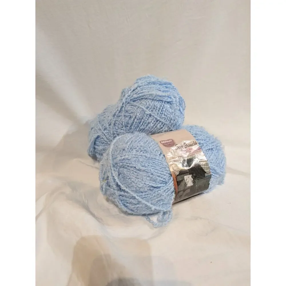 Bernat Soft Boucle Yarn Beautiful Pale Blue 255 Yds 5 Oz